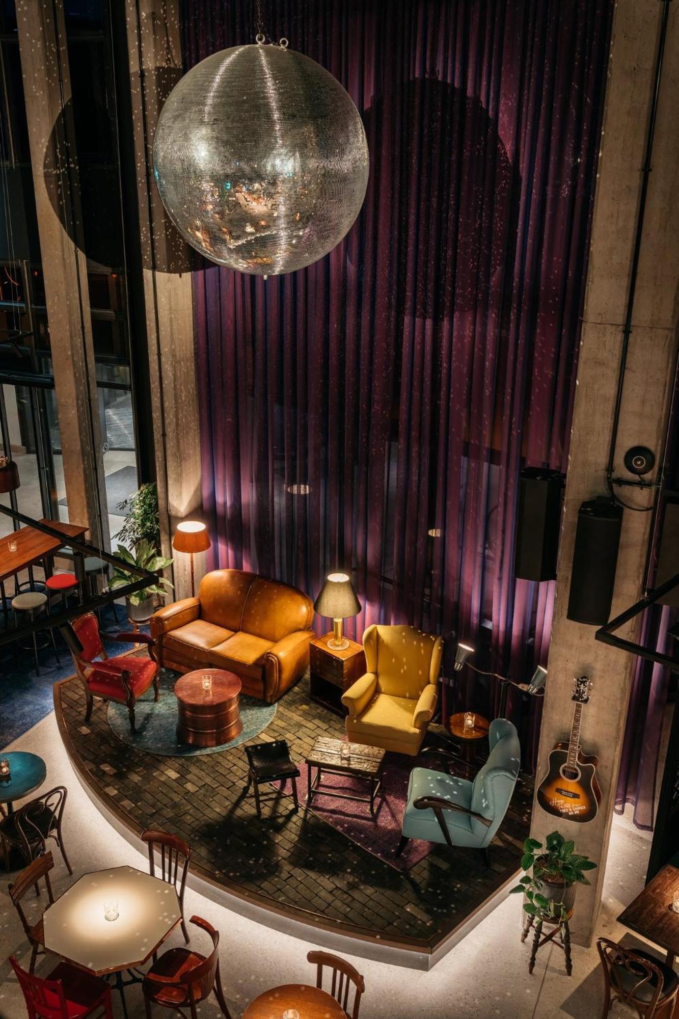 Ruby Hanna Hotel Штутгарт Экстерьер фото